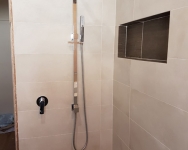 Shower-rail-&-rain-head